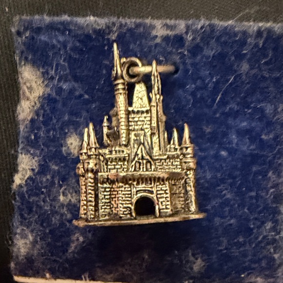 Jewelry - Silver Castle Charm Pendant Vintage